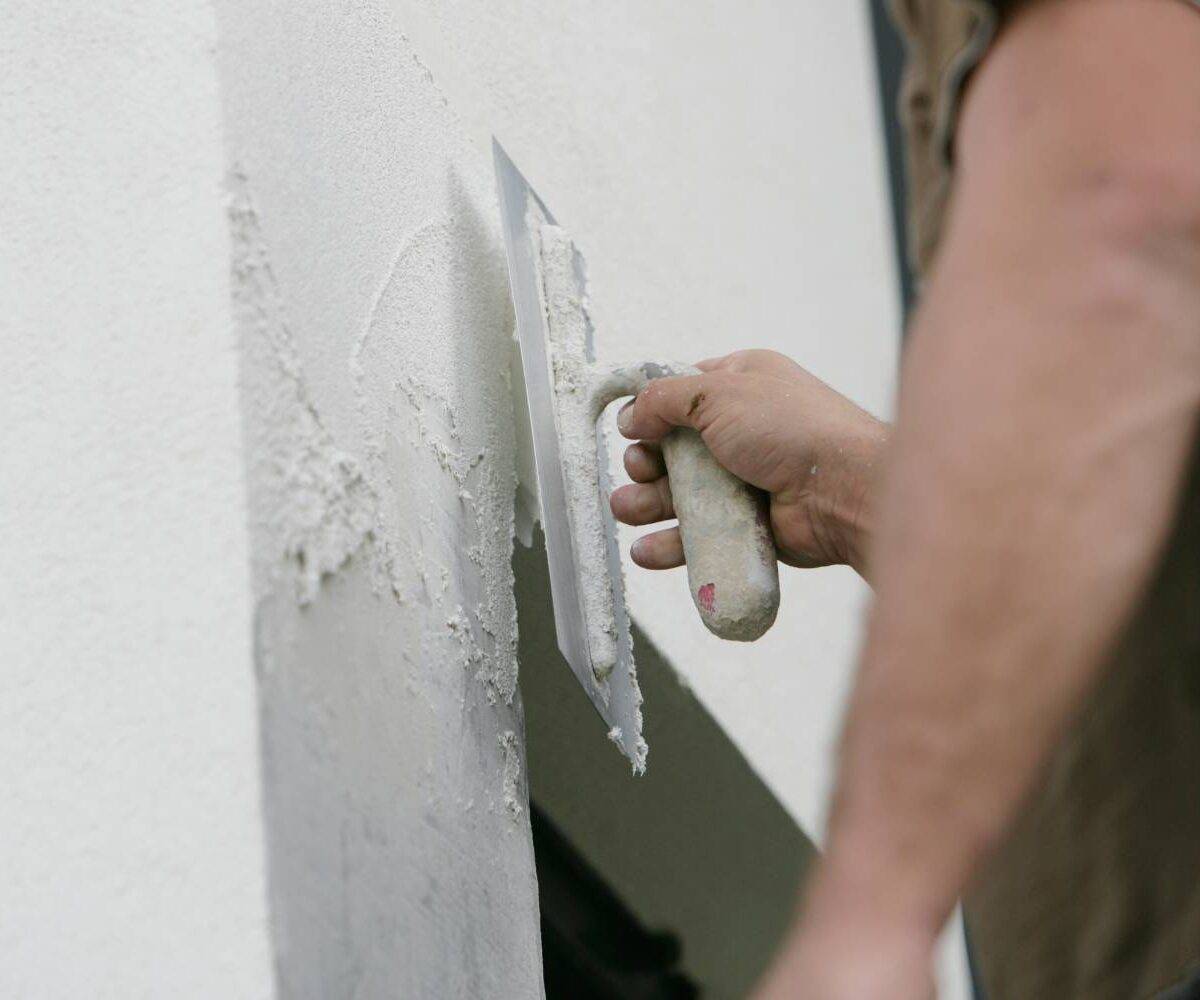 Crépi ou peinture : que choisir pour sa façade ? Saint-Louis